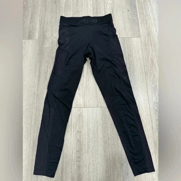 NIKE PRO LEGGINGS - Picture 6 of 9